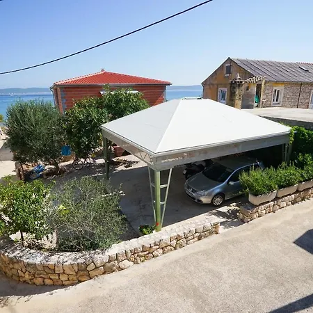 Apartment 50m From The Beach Zdrelac